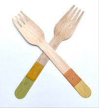 Load image into Gallery viewer, Natural Dyes on Wood: Online Workshop (28th & 29th August)